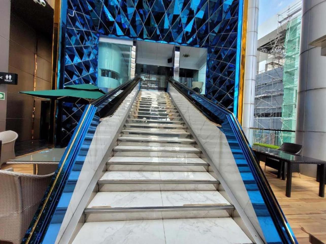 The Platinum Suites By Faced Kuala Lumpur Esterno foto
